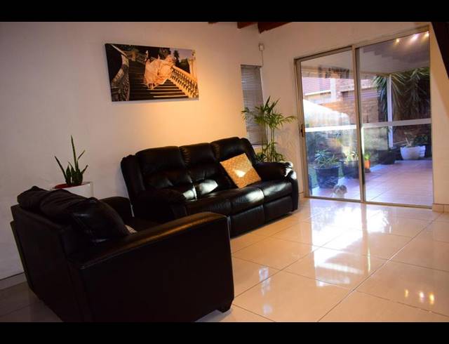 3 BEDROOM HOUSE FOR SALE IN EDLEEN